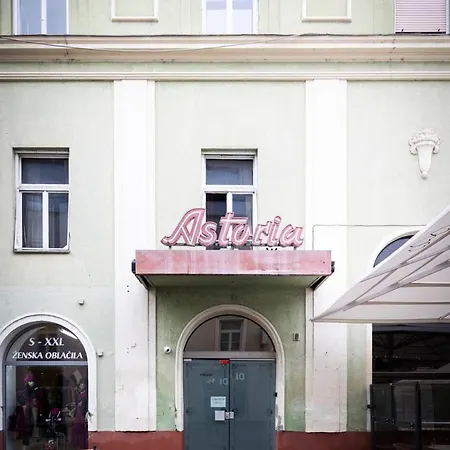 Vera's Nest In The Old Town *
